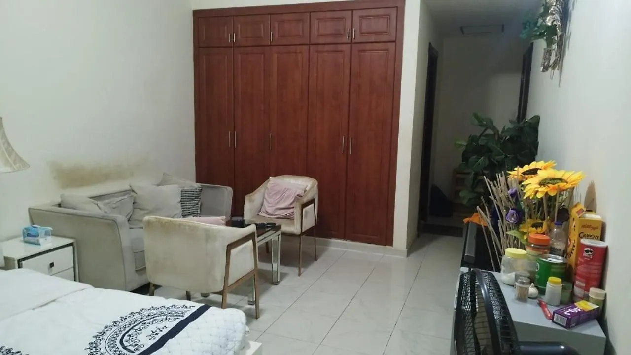 Homestay Comfy Apartment Dubai United Arab Emirates